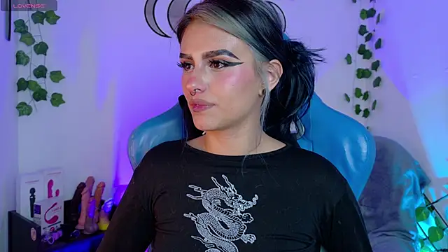 blue kitten online show from 09-18-25, 06:04