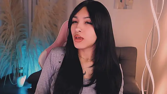 cuteezoe online show from 11-29-25, 07:00