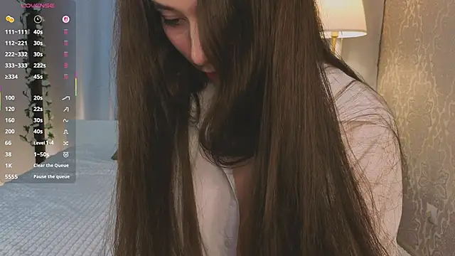 Trinity Bunny online show from 11-28-25, 01:03