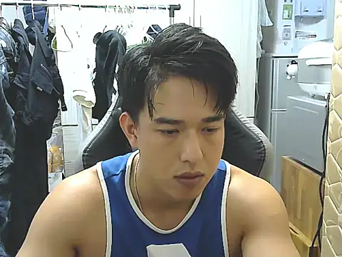 hunterXhan online show from 09-15-25, 01:44