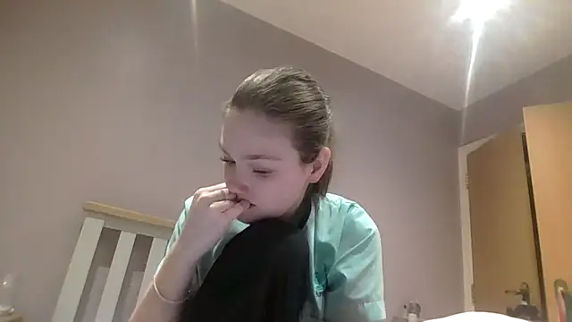 Snapshot of SexyKatiex chatting on 10-28-25, 10:01 SexyKatiex online show from 10-28-25, 10:01