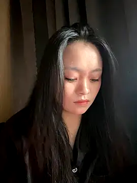 Julia-Elsa online show from 09-26-25, 03:32