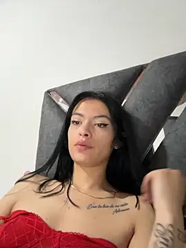 LiaCollings online show from 11-30-25, 01:15