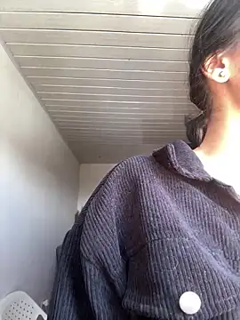 LiaCollings online show from 04-01-26, 05:54