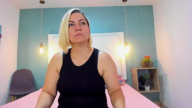 Heidy milf online show from 11-22-25, 07:46