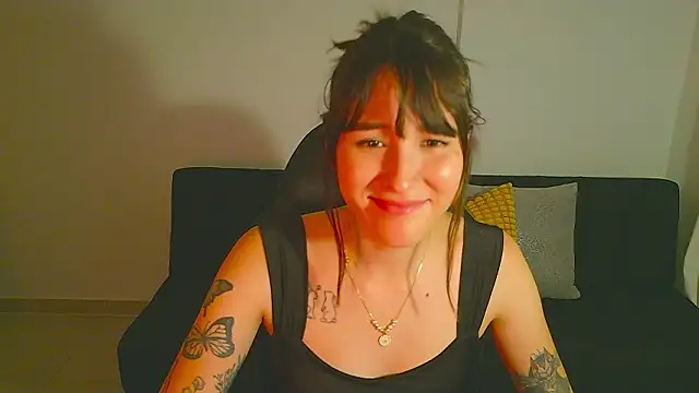 Yulienneg online show from 03-07-26, 01:24