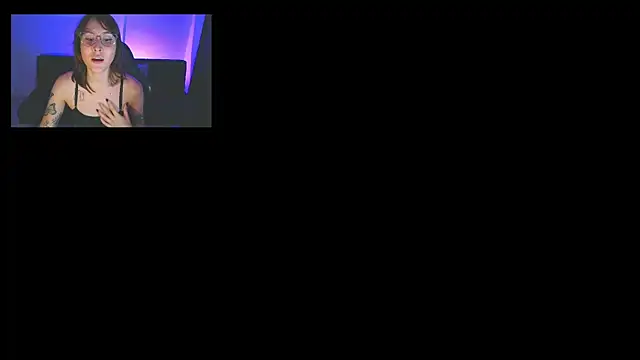 Snapshot of Yulienneg chatting on 06-05-26, 01:56 Yulienneg online show from 06-05-26, 01:56