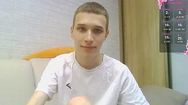 Snapshot of your___honeyy chatting on 09-11-25, 01:11 your   honeyy online show from 09-11-25, 01:11