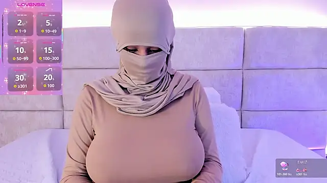  Nadiaa online show from 04-09-26, 07:08