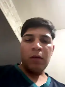 Snapshot of Tavosexy22 chatting on 12-23-25, 05:38 Tavosexy22 online show from 12-23-25, 05:38