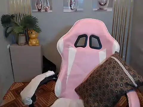 LustfullVelindaks online show from 06-28-26, 10:21