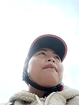 PhamPhung online show from 09-15-25, 01:38