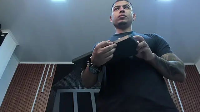 marco garciia  online show from 09-25-25, 11:08