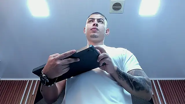 marco garciia  online show from 09-27-25, 11:10