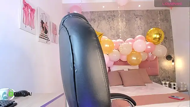 Snapshot of brithanycollins chatting on 09-20-25, 10:49 brithanycollins online show from 09-20-25, 10:49