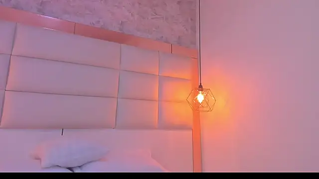 Dali collin online show from 04-21-26, 01:28