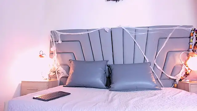 Maia 520 online show from 11-05-25, 07:03