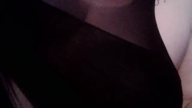 Snapshot of VanessaSpade chatting on 05-01-26, 12:32 VanessaSpade online show from 05-01-26, 12:32
