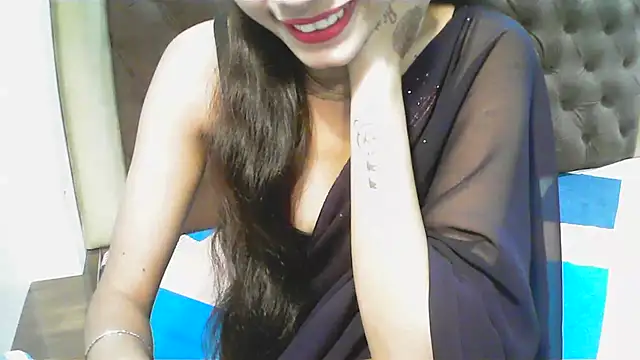 Snapshot of elize__ chatting on 10-14-25, 02:56 elize   online show from 10-14-25, 02:56