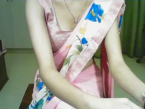 elize   online show from 12-15-25, 03:00