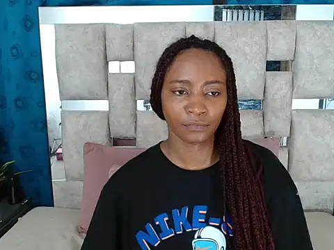 Snapshot of AmbarSmit chatting on 11-20-25, 07:35 AmbarSmit online show from 11-20-25, 07:35