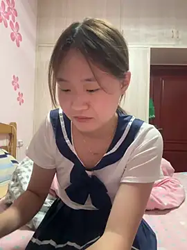 Snapshot of CoCo-s chatting on 09-17-25, 05:25 CoCo-s online show from 09-17-25, 05:25