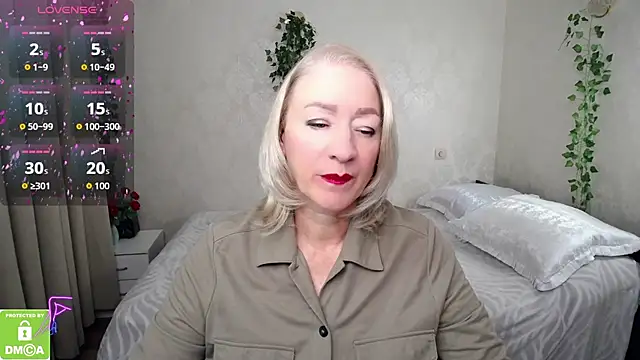 hunters woman online show from 09-26-25, 11:58