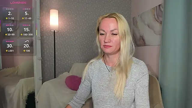 KiraSun online show from 11-06-25, 12:06