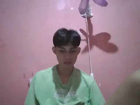 Snapshot of Kyoshi_19 chatting on 10-08-25, 12:14 Kyoshi 19 online show from 10-08-25, 12:14