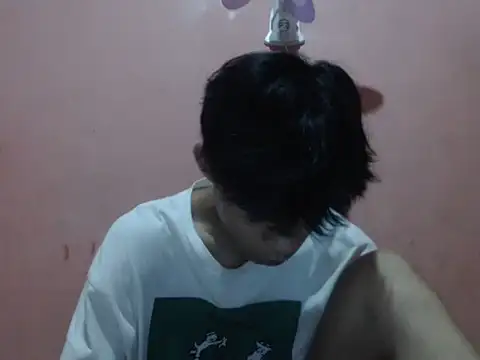 Snapshot of Kyoshi_19 chatting on 10-31-25, 04:08 Kyoshi 19 online show from 10-31-25, 04:08