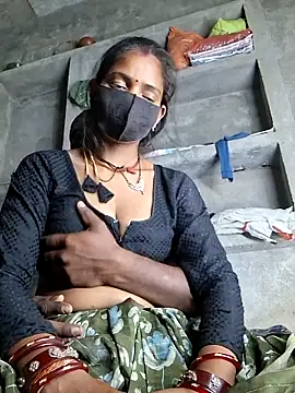 RAYI Queen 3 online show from 03-31-26, 10:32