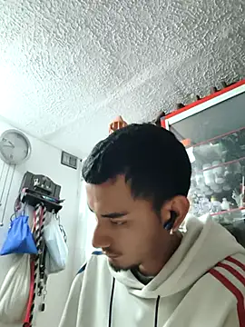 Exlifer online show from 04-30-26, 02:40