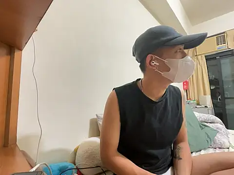 boyjoe10 online show from 04-13-26, 03:17