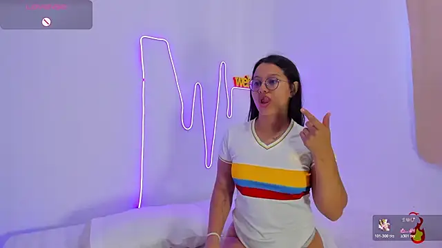 Dilan and Mia online show from 06-07-26, 04:22
