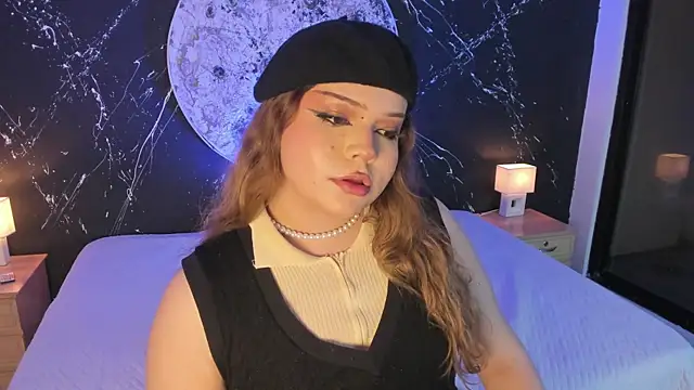 Maxxxine1 online show from 10-04-25, 04:21