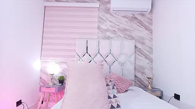 cataleya ebony  online show from 01-10-26, 03:08