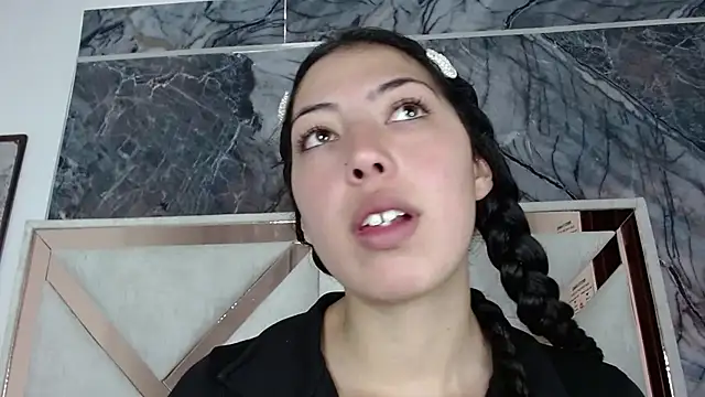 malejahotcs01 online show from 12-05-25, 02:25