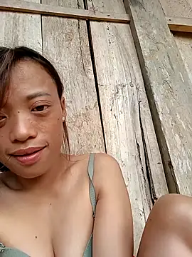 Snapshot of optra34 chatting on 05-05-26, 11:24 optra34 online show from 05-05-26, 11:24