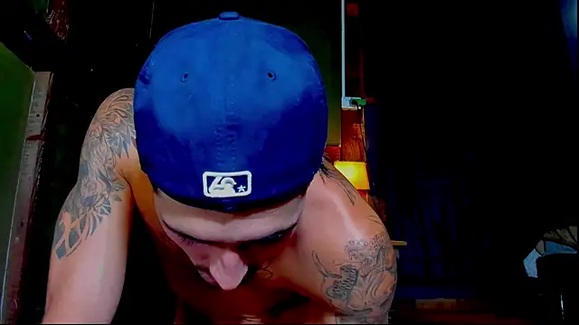 alejo  323   online show from 07-07-26, 02:47