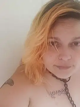 Snapshot of Jynxthefoxyfuck chatting on 09-18-25, 02:41 Jynxthefoxyfuck online show from 09-18-25, 02:41