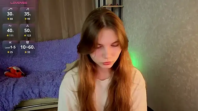 Snapshot of Nika_OMG chatting on 09-18-25, 05:37 Nika OMG online show from 09-18-25, 05:37