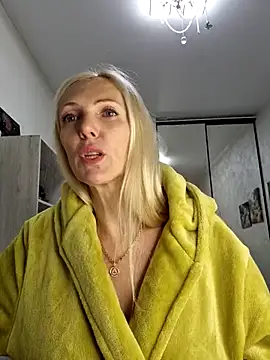 Monna online show from 11-05-25, 02:39