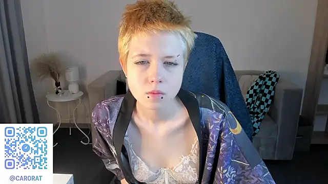 Snapshot of CarolineRichter chatting on 09-22-25, 02:13 CarolineRichter online show from 09-22-25, 02:13