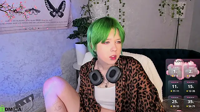 CarolineRichter online show from 03-04-26, 03:12