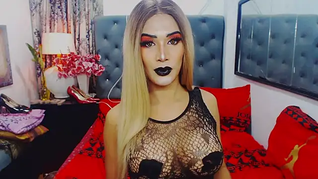 Snapshot of Mistress4fun chatting on 09-30-25, 06:29 Mistress4fun online show from 09-30-25, 06:29