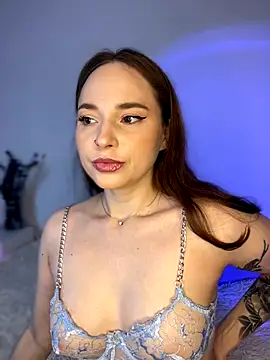 Snapshot of AlexaSpark_ chatting on 09-14-25, 05:01 AlexaSpark  online show from 09-14-25, 05:01