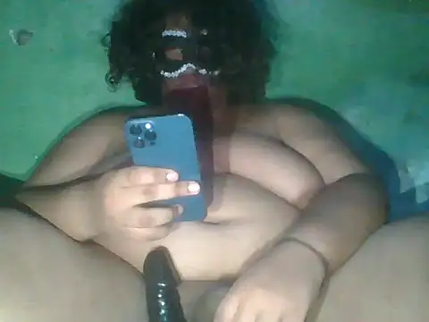 Snapshot of yo21zxz chatting on 05-29-26, 03:37 yo21zxz online show from 05-29-26, 03:37