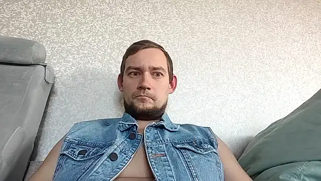 Snapshot of CharlieYeahx chatting on 09-24-25, 01:03 CharlieYeahx online show from 09-24-25, 01:03