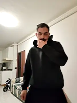 Snapshot of Nonsoilmionome89 chatting on 03-28-26, 02:11 Nonsoilmionome89 online show from 03-28-26, 02:11