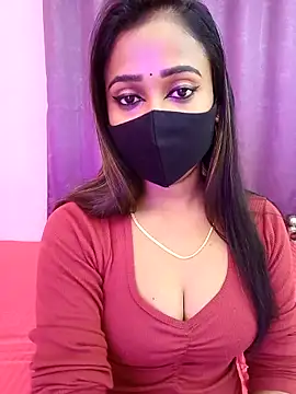 Snapshot of Puja-baby chatting on 10-22-25, 11:43 Puja-baby online show from 10-22-25, 11:43